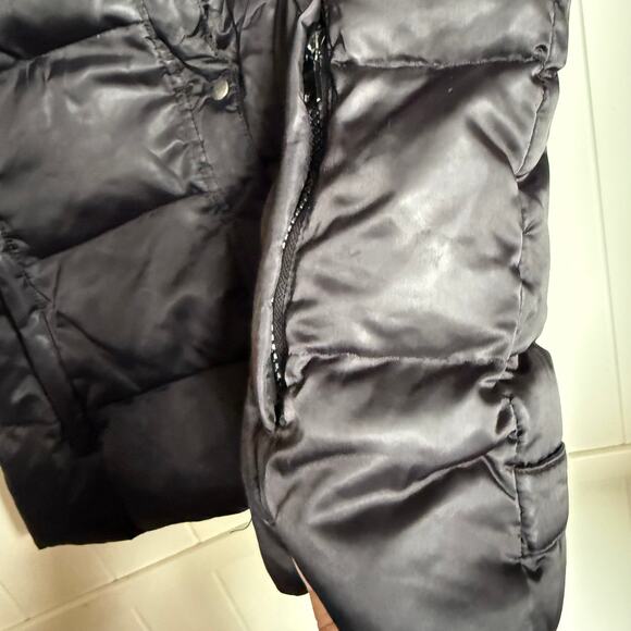 Express Womens Quilted Black Puffer Vest Size Large Duck Down‎ Fill - Picture 6 of 9